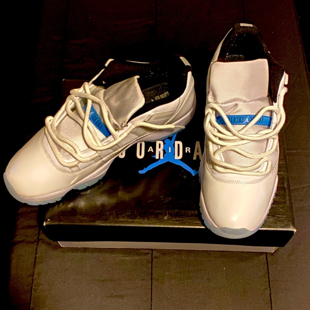 Size 12 mens Legend Blue 11s
